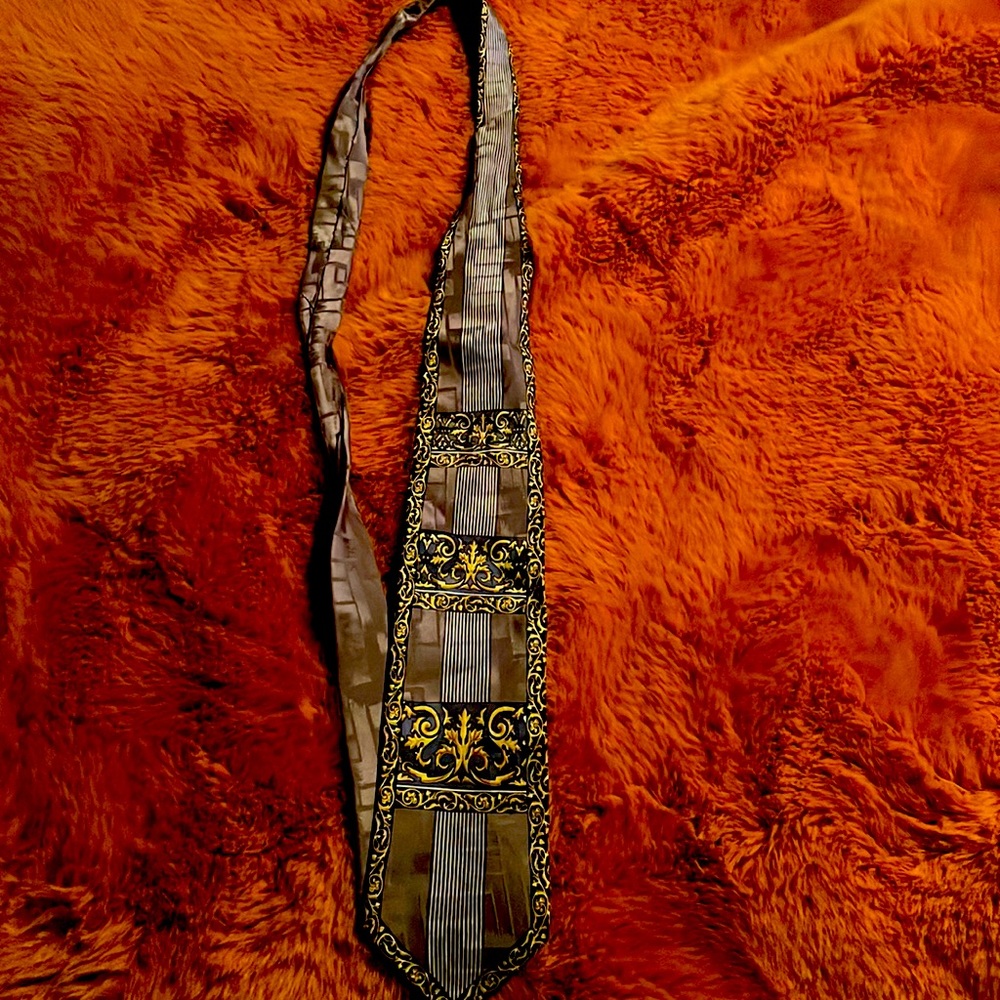 Vintage silk tie